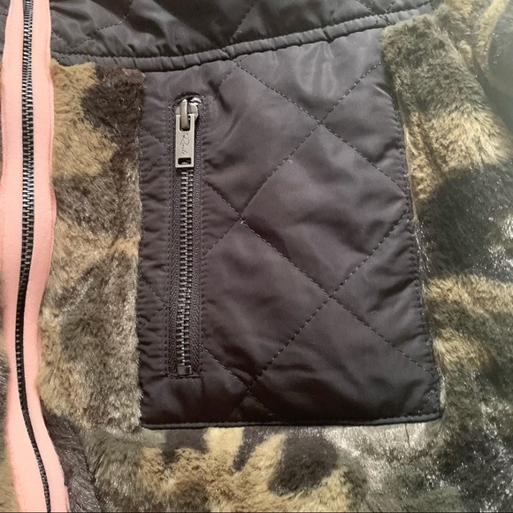 Rails Wesley Green Black Camo Zip Up Jacket Size L - Picture 6 of 12